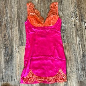 pretty little thing dress brand new size US 4